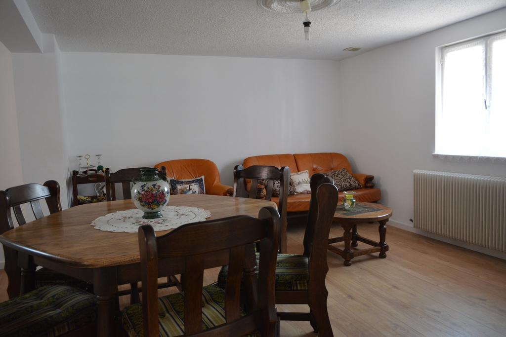 Location Alice Villa Ottrott Room photo